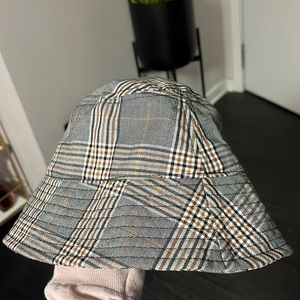 Plaid bucket hat